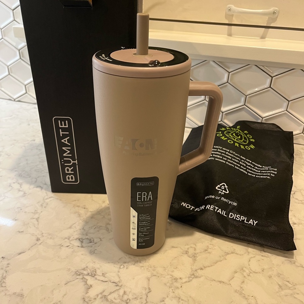BrüMate Era 40 oz  Insulated Tumbler - Picture 4 of 11